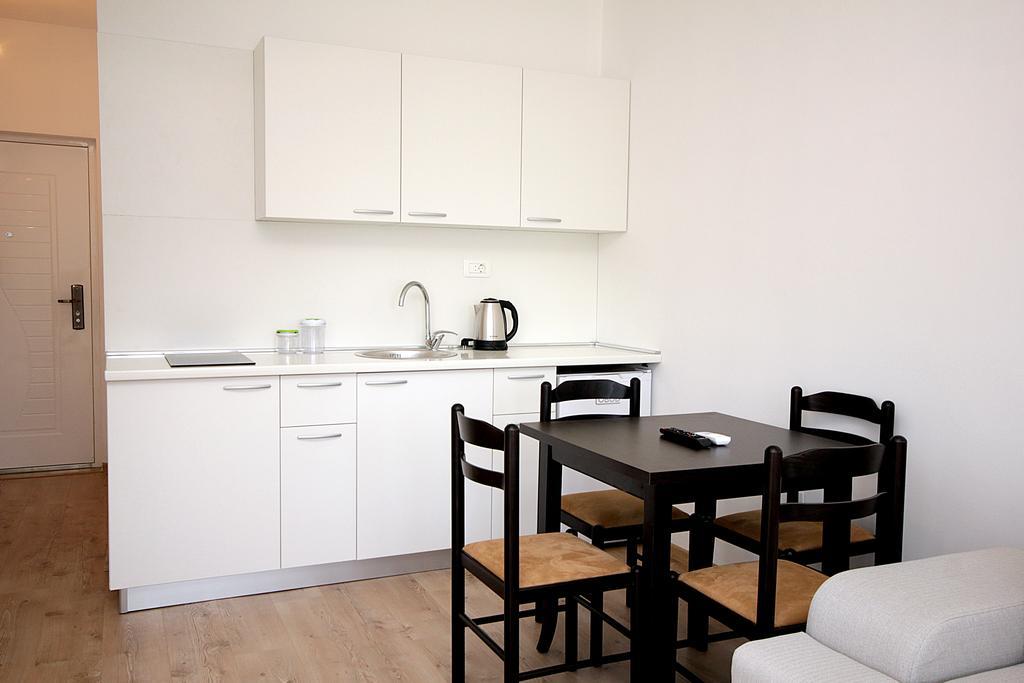 Apartmani Begovic Бар Экстерьер фото